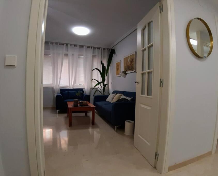 Nuevo-Luminoso Y Moderno. Parking Gratis!! Apartment Sevilla Bagian luar foto